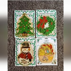 Vtg Christmas Sun catcher Lot of 3: Wreath,Tree,Snowman & 1 Easter Sun c…